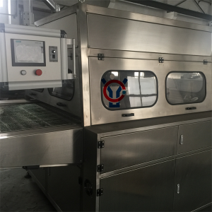 Commercial and industrial type chocolate enrobing coating machine